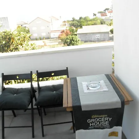 Max 1 Apartment